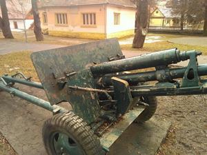 Renovácia starej bojovej techniky10